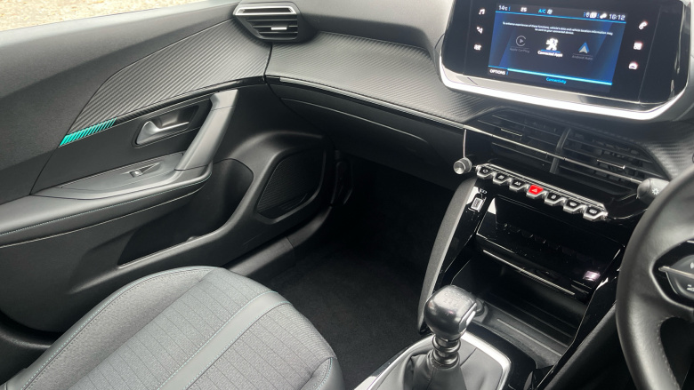 Peugeot 2008 1.2 PureTech 130 Allure Premium+ 5dr Petrol Estate